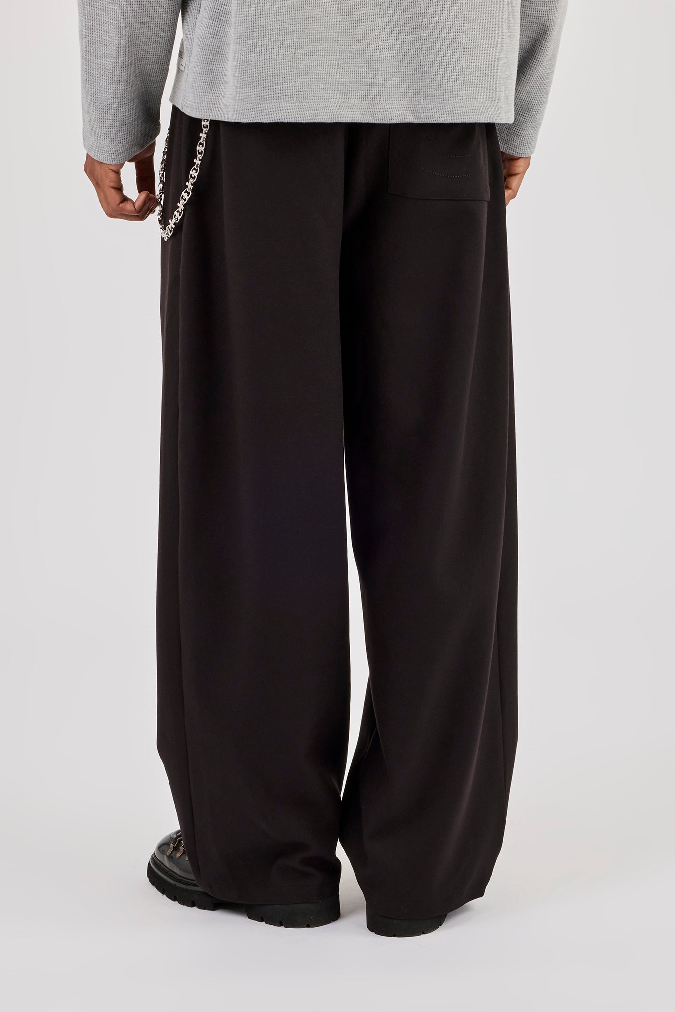 Wide Leg Tailored Trouser & 10mm Polished Multi Cross Jean Chain - Black